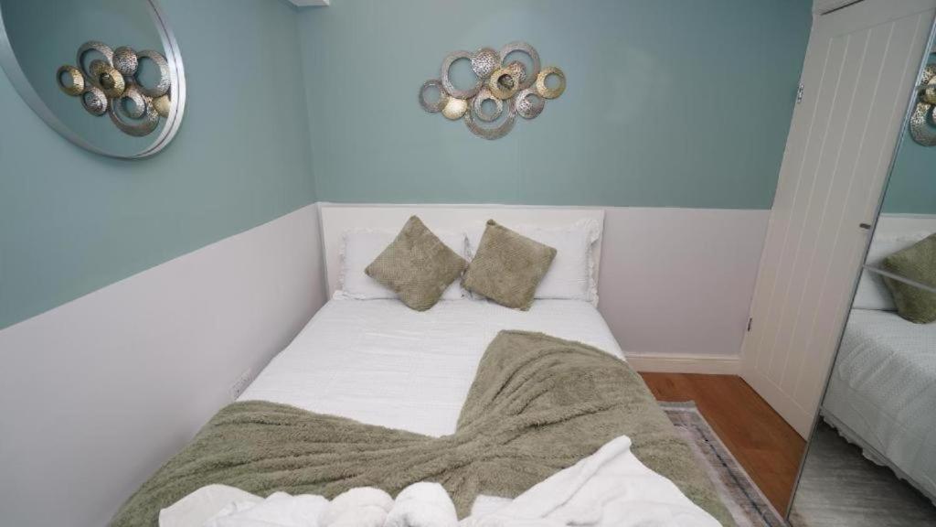 Luxury One Bedroom In Paddington Apartment